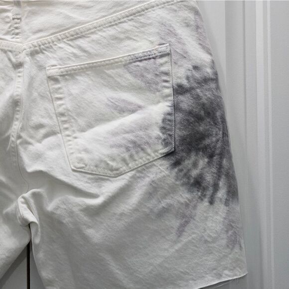 Edwin, Womens shorts In light off white. NWT-Size 32🔥🔥 - Picture 12 of 13